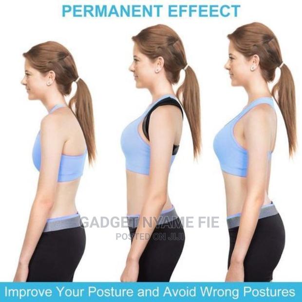 Brace Support Belt Adjustable Back Posture Corrector · Photo 1