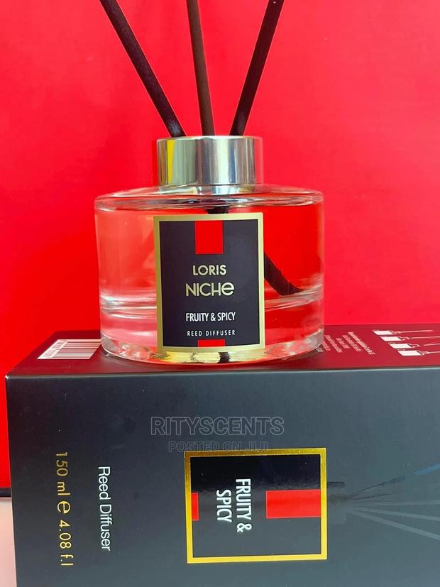Loris Niche Reed Diffuser · Photo 1