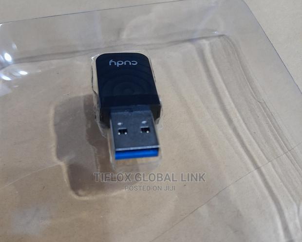 AC 1300 Wireless Dual Band USB Adaptor · Photo 3