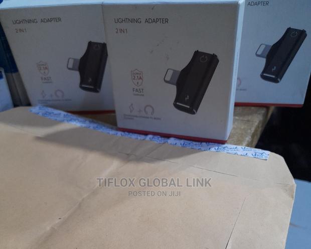 Lighting Adapter 2in1 · Photo 5