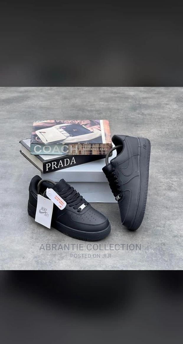 Nike Air Force 1 · Photo 1