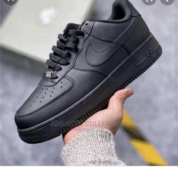Nike Air Force 1 · Photo 2