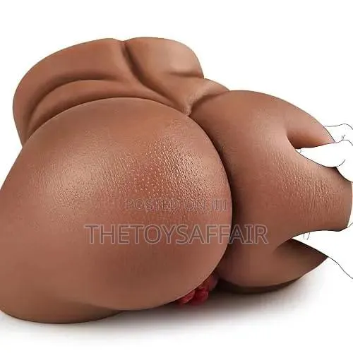 Obese Lady Double Holes Butt Device · Photo 1