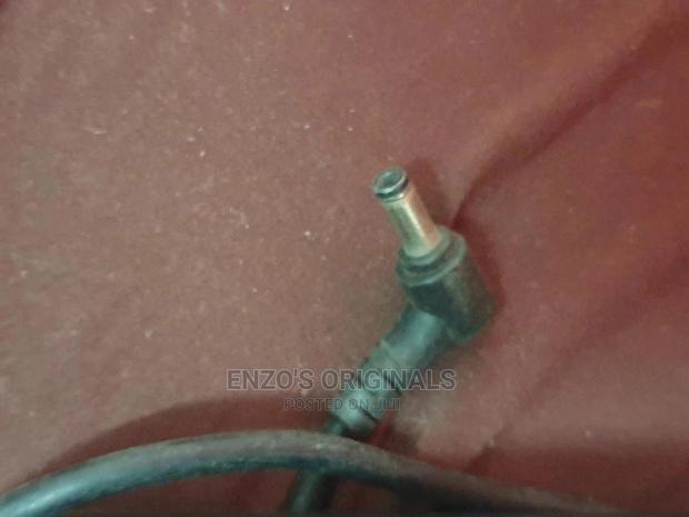 19V 6.3A , 7A 8A High Amps Chargers for Gaming Laptops · Photo 1