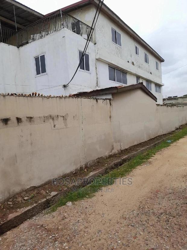10bdrm House in Asylum Down for Sale · Photo 4