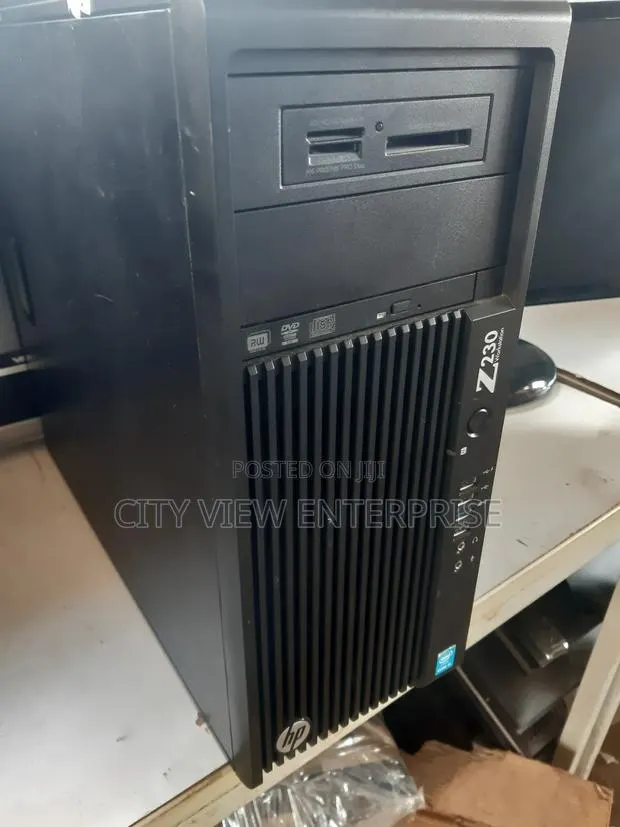 Desktop Computer HP Z230 8GB Intel Core i5 SSD 256GB · Photo 1