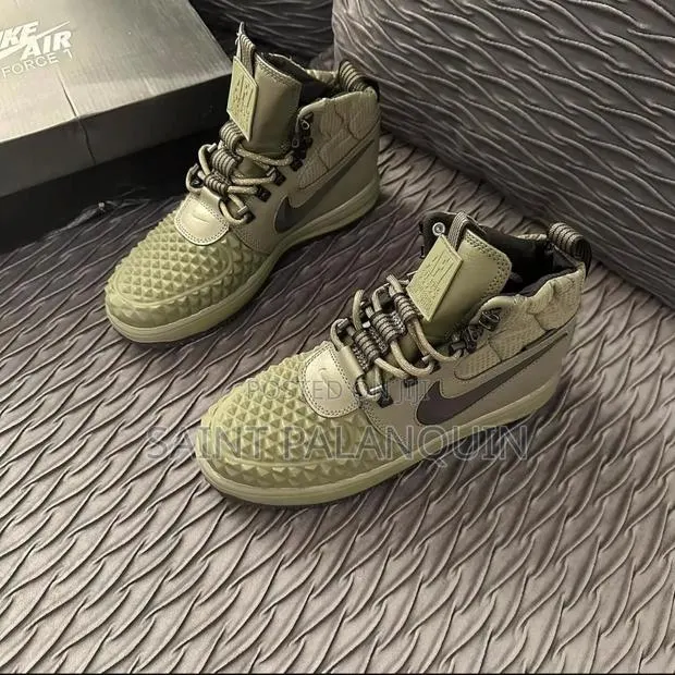 Nike Lunar Force · Photo 1