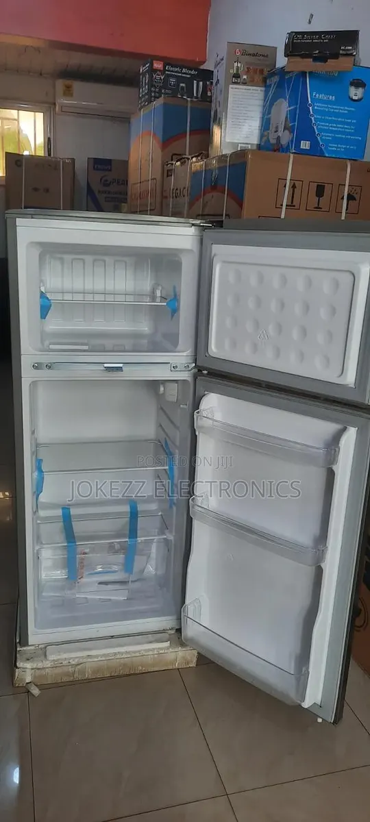 Innova Fridge Top Freezer ( 117l)
