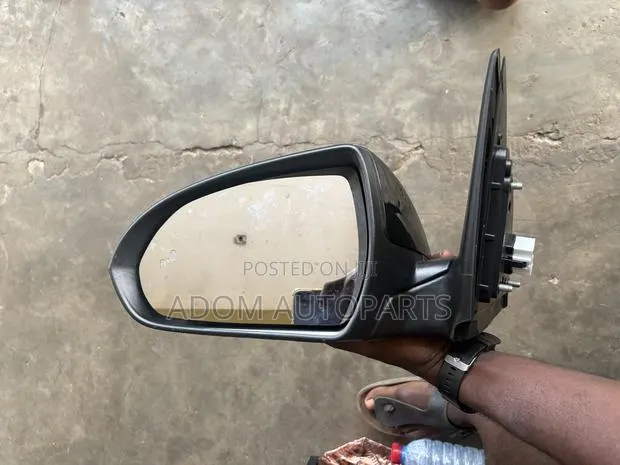 Hyundai Elantra Side Mirror 2017 2018 · Photo 1