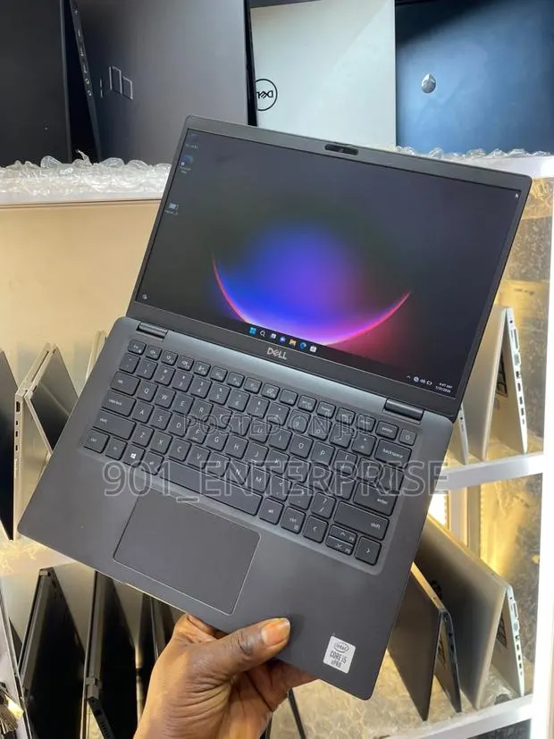 Laptop Dell Latitude 7390 16GB Intel Core i5 SSD 256GB · Photo 1