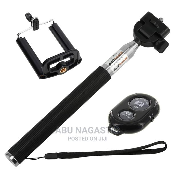 Selfie Stick Tripod With Remote Control · Photo 3