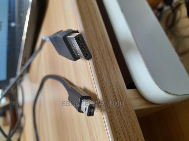 Mini DP (Display Port) to DP (Display Port) Cable · Photo 3