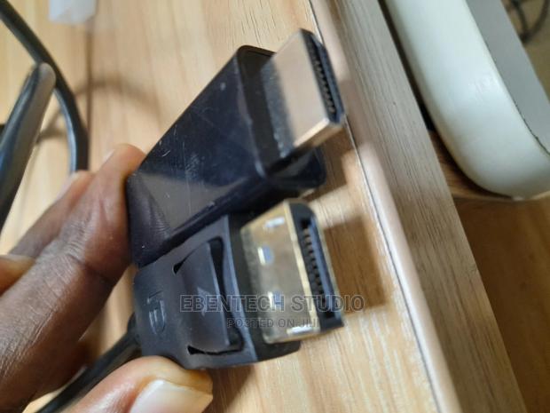 Display Port (Dp) to HDMI Cable · Photo 5