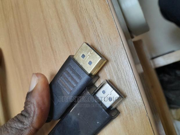 Display Port (Dp) to HDMI Cable · Photo 7