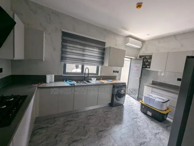 Furnished 5bdrm House in Airport West for rent · Photo 7