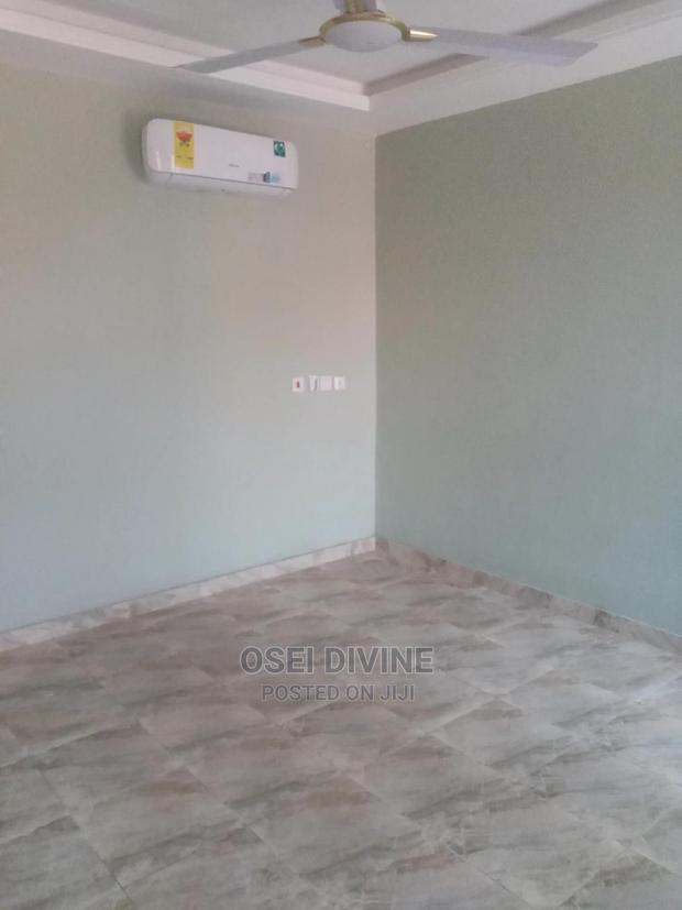 Highly Exe 2-Bedrooms Apartment Dansoman · Photo 2