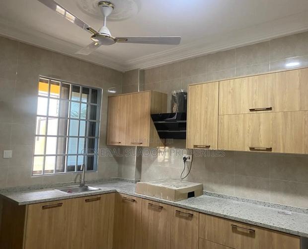 2bdrm Apartment in Suadom Properties, Baatsona Total for rent · Photo 4
