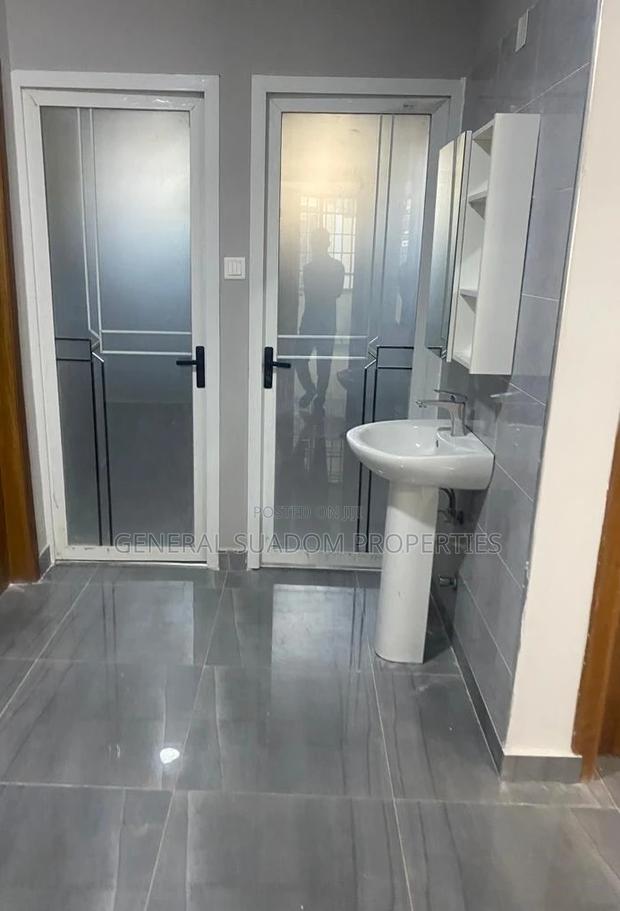 2bdrm Apartment in Suadom Properties, Baatsona Total for rent · Photo 6