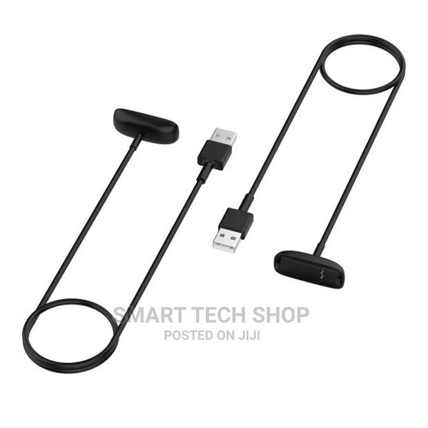 Fitbit Smart Watch Charger · Photo 5