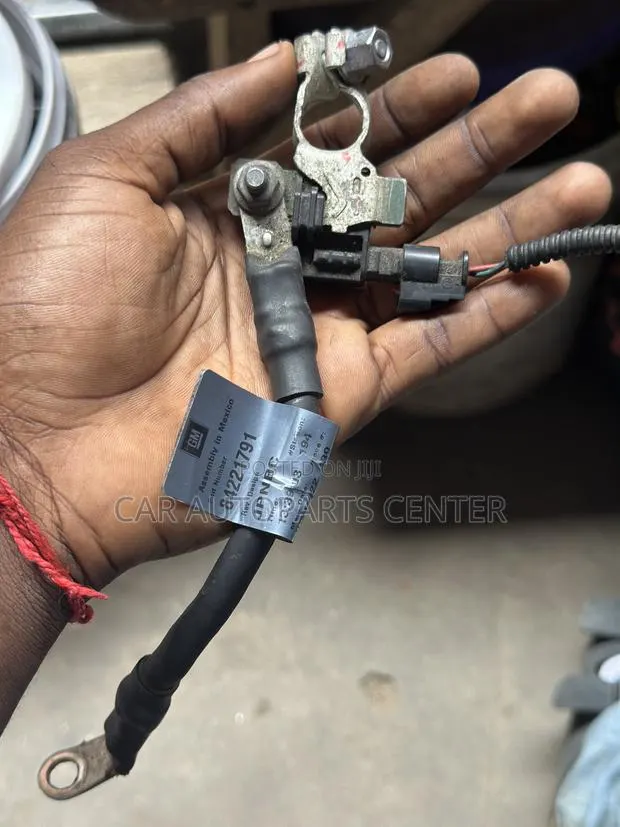 GMC Terrain Chevrolet Malibu Cadillac Escalade Negative Battery Sensor · Photo 1