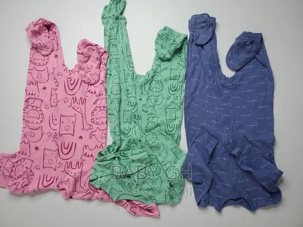 3 Set George Baby Bodysuits · Photo 1