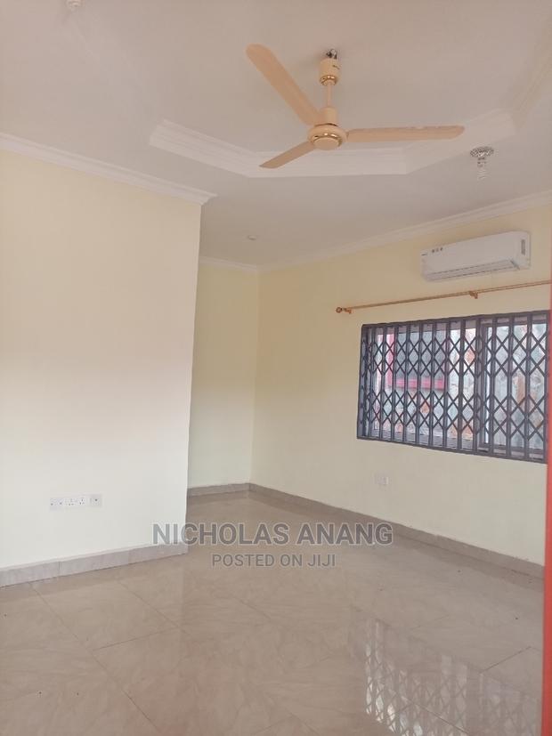 2bdrm Apartment in The Dorns Properties, New Town for rent · Photo 5