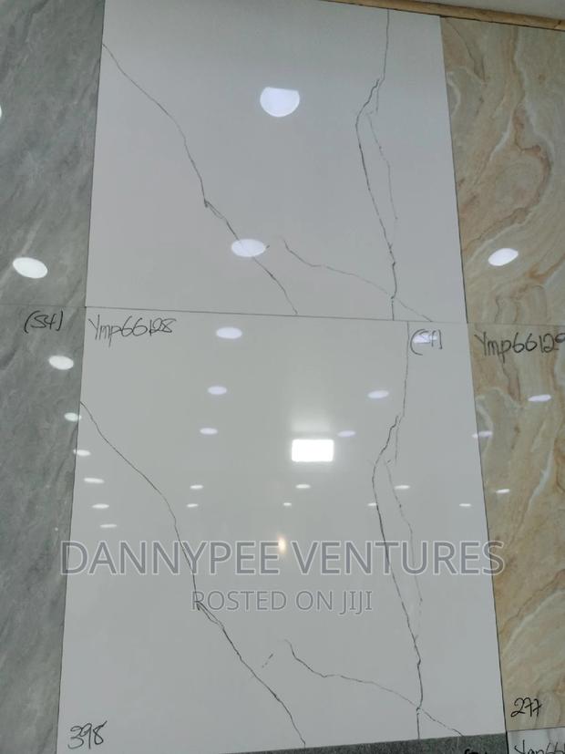 60/60 Polish White With Black Thunder Lines · Photo 4