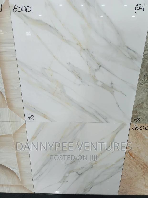 60/60 Polish White With Black Thunder Lines · Photo 3