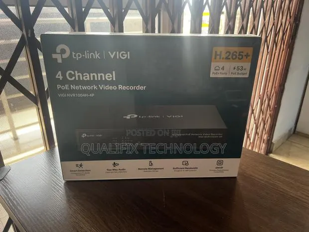 4 Channel Poe NVR · Photo 1