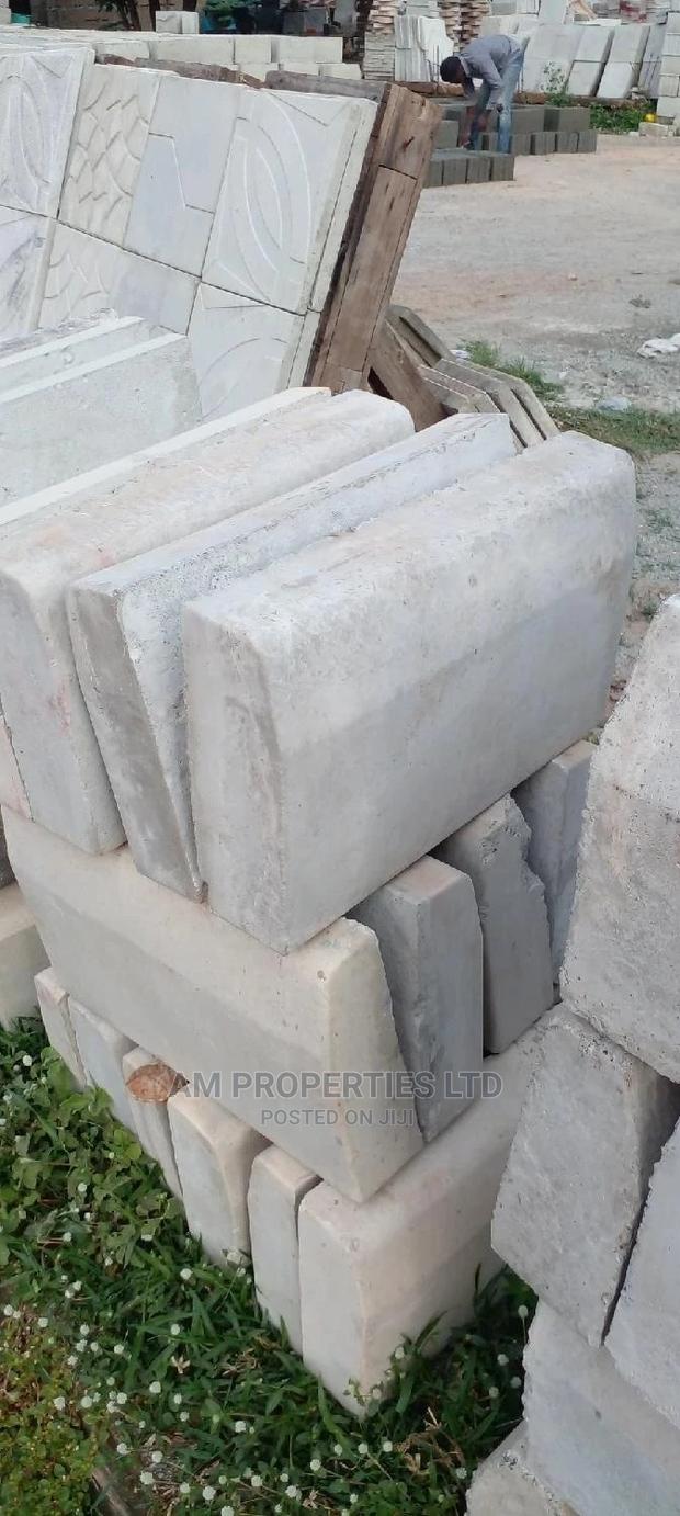 Quality Garden Curbs / Kerbs For Sale · Photo 2