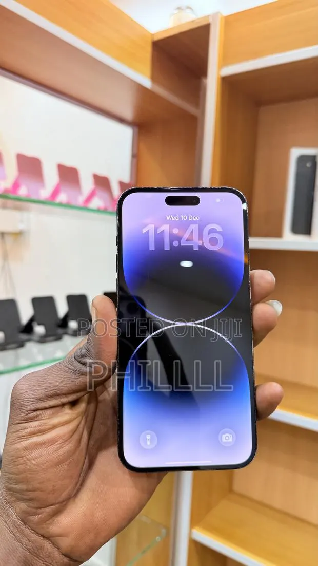 Apple iPhone 14 Pro 128 GB Black · Photo 1