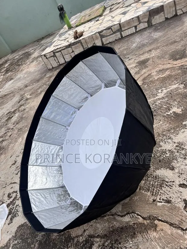120cm Deep Parabolic Softbox · Photo 1