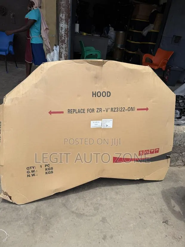 Honda HRV 2023,2024,2025, Bonnet Available · Photo 1