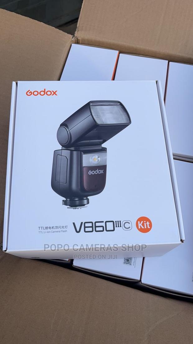 Godox V860 III Speedlight · Photo 1