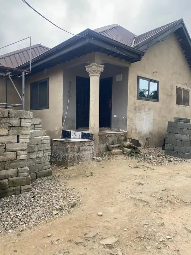 2bdrm House in Pokuase Mayera for sale · Photo 1