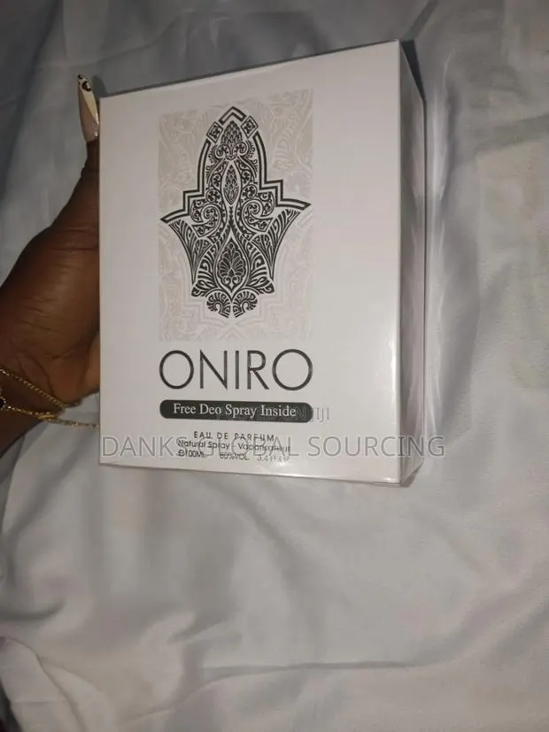 Oniro Perfume Plus Deo Spray · Photo 1