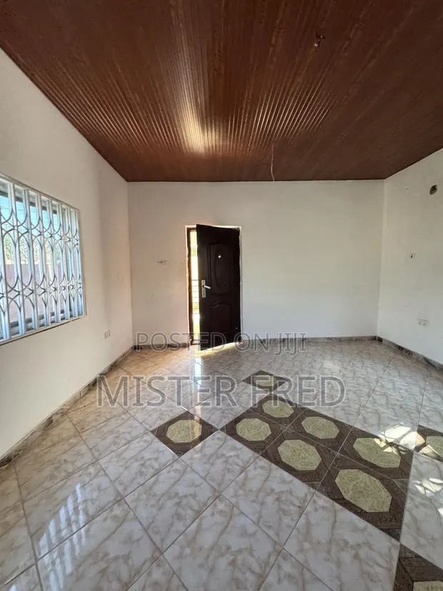 1bdrm Apartment in Broadcasting, Weija for rent