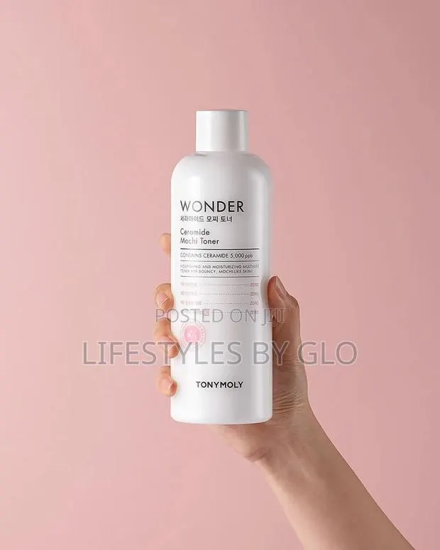 TONYMOLY Wonder Ceramide Mochi Milky Toner- Hydrating Kbeauty 500ml · Photo 1