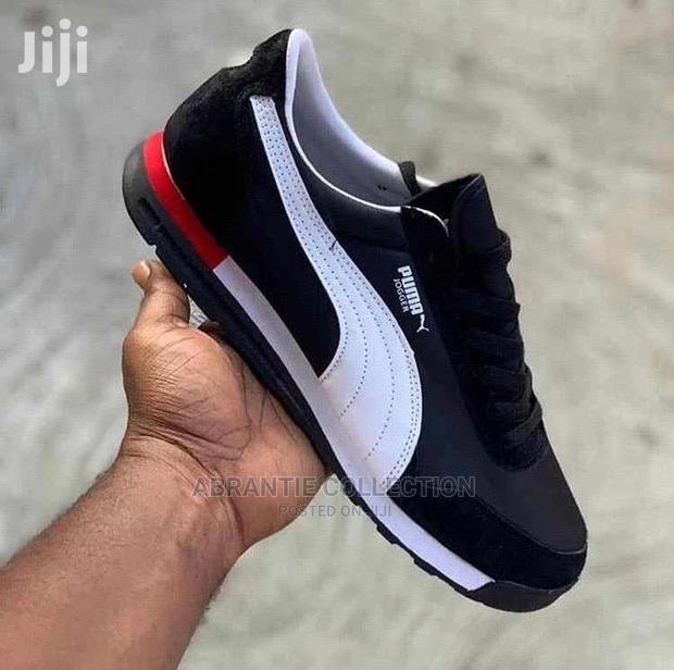 Puma Joggers · Photo 3