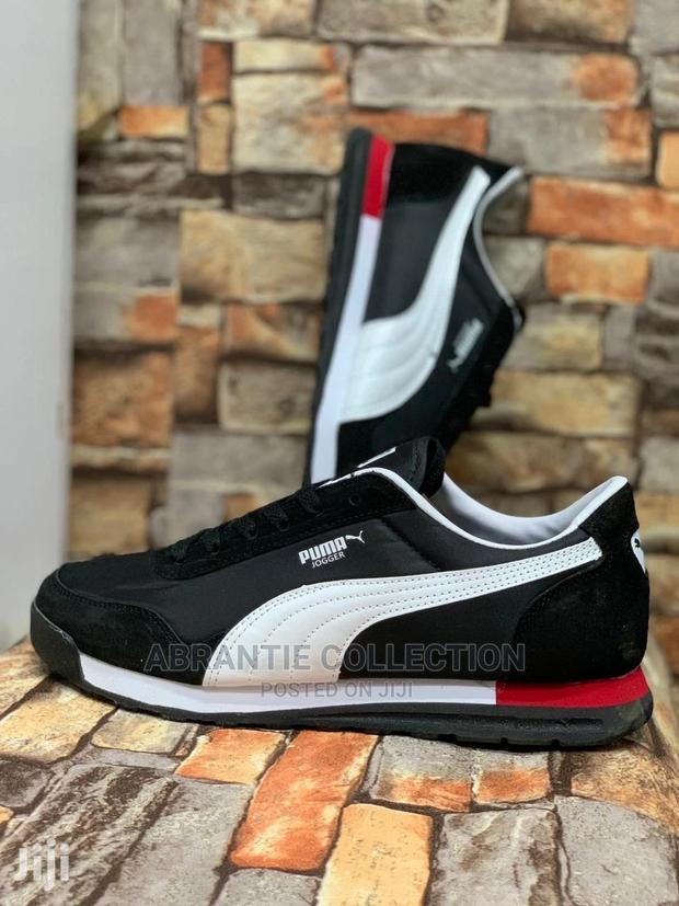 Puma Joggers · Photo 1