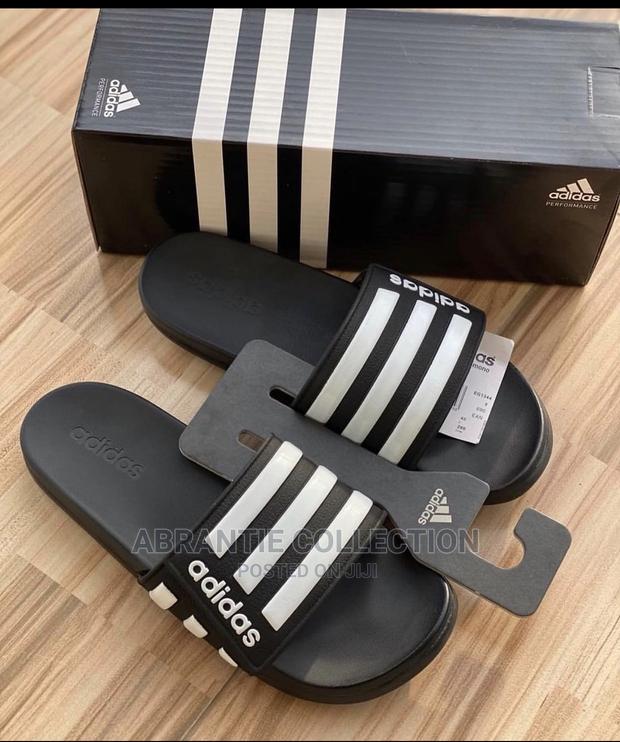 Adidas Adilette Comfort · Photo 1