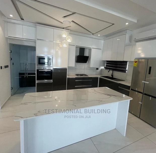 5bdrm House in Testimonial Building, East Legon for Sale · Photo 2