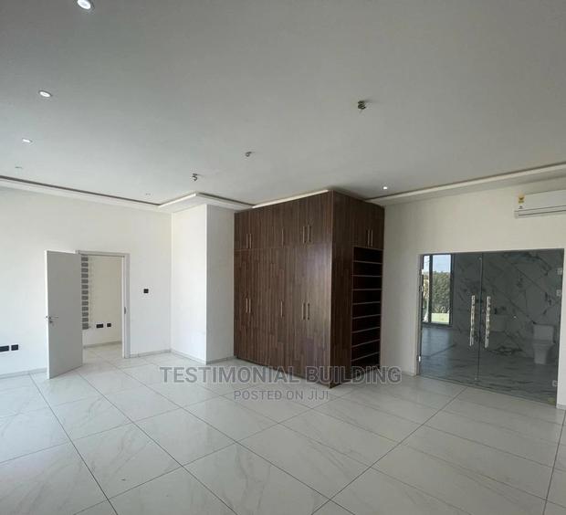 5bdrm House in Testimonial Building, East Legon for Sale · Photo 4