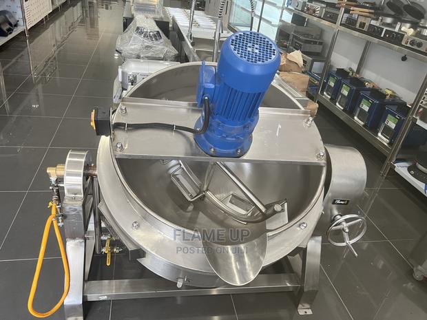 Automatic Tilting Cooking · Photo 1