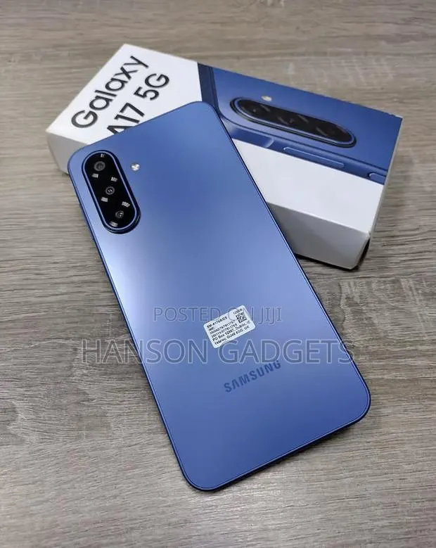 New Samsung Galaxy A17 256 GB Blue · Photo 1