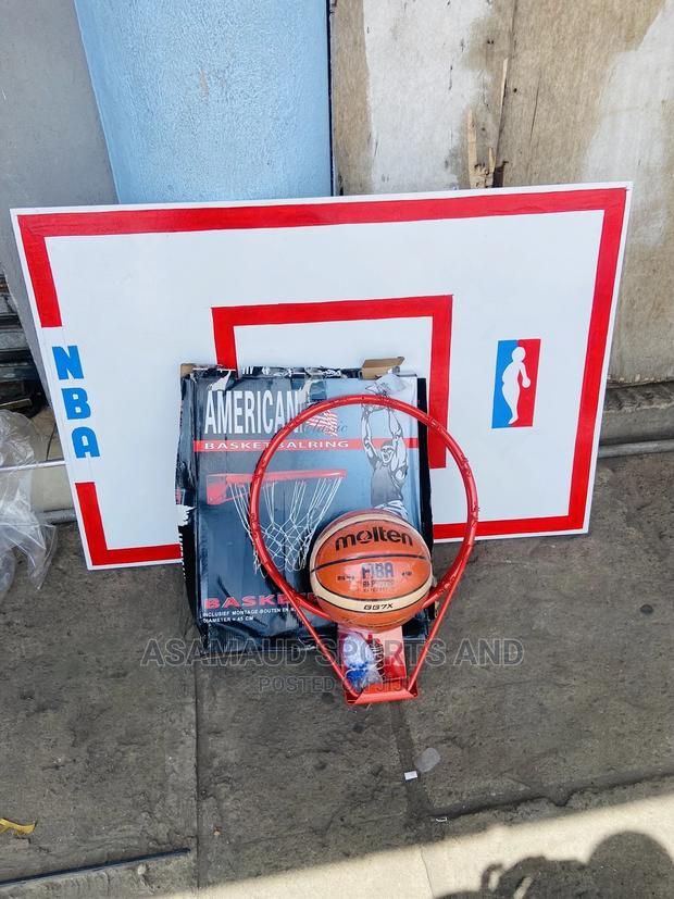 Original Set of Basketball Items at Cool Price · Photo 1