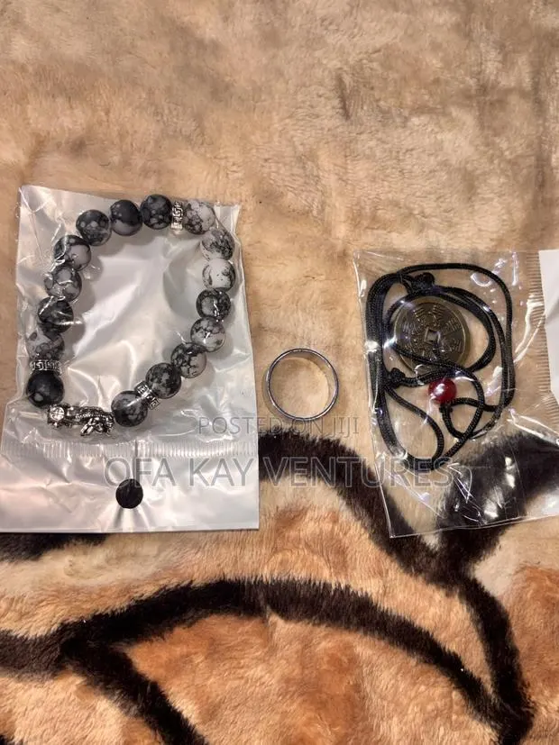 3 in 1 Feng Shui Protection Jewelry · Photo 3
