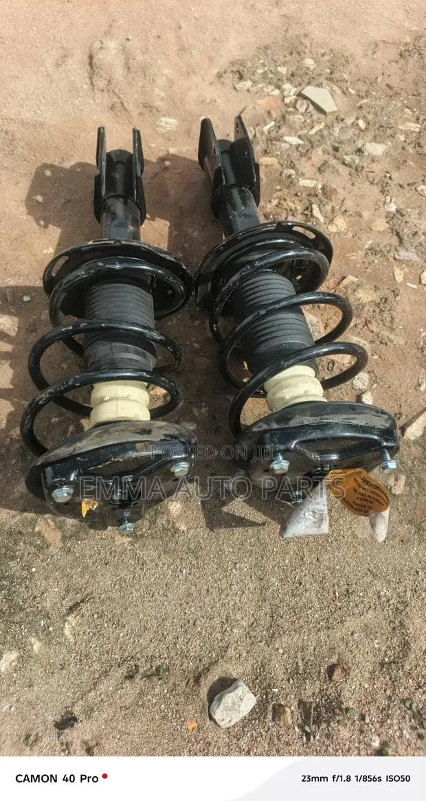 Benz C250, C300 2008,2012 Front Shock Absorbers · Photo 1