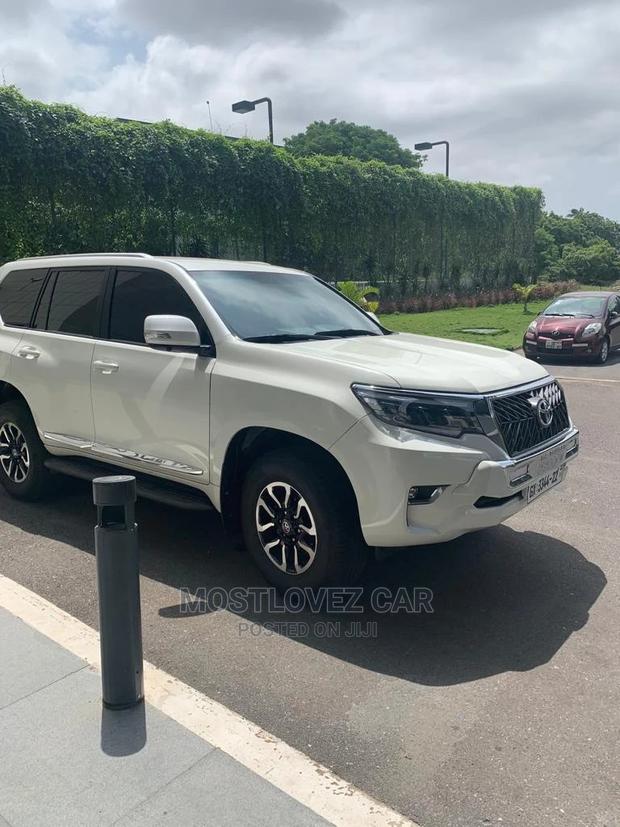 Car for Rent Land-Cruisers Prado for Rent in Ghana Weddings · Photo 1