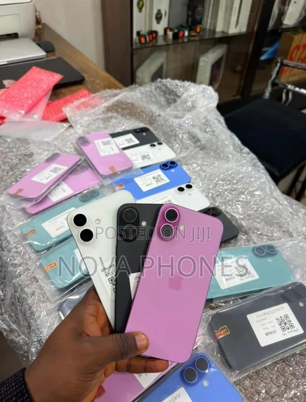 Apple iPhone 16 Plus 128 GB · Photo 1